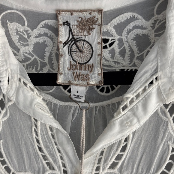 Johnny Was Chryssie button up White Embroidered Blouse - Picture 4 of 9